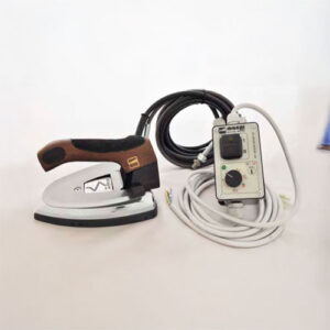 Ferro de engomar electronic com caixa Macpi 033 Kg. 1,500